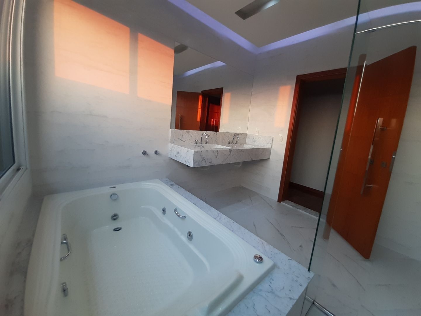 SO0037 – Sobrado Residencial / Alphaville Nova Esplanada I